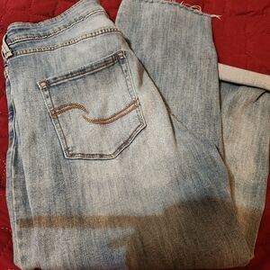 Levi's Women Capris Sz 8 light denim